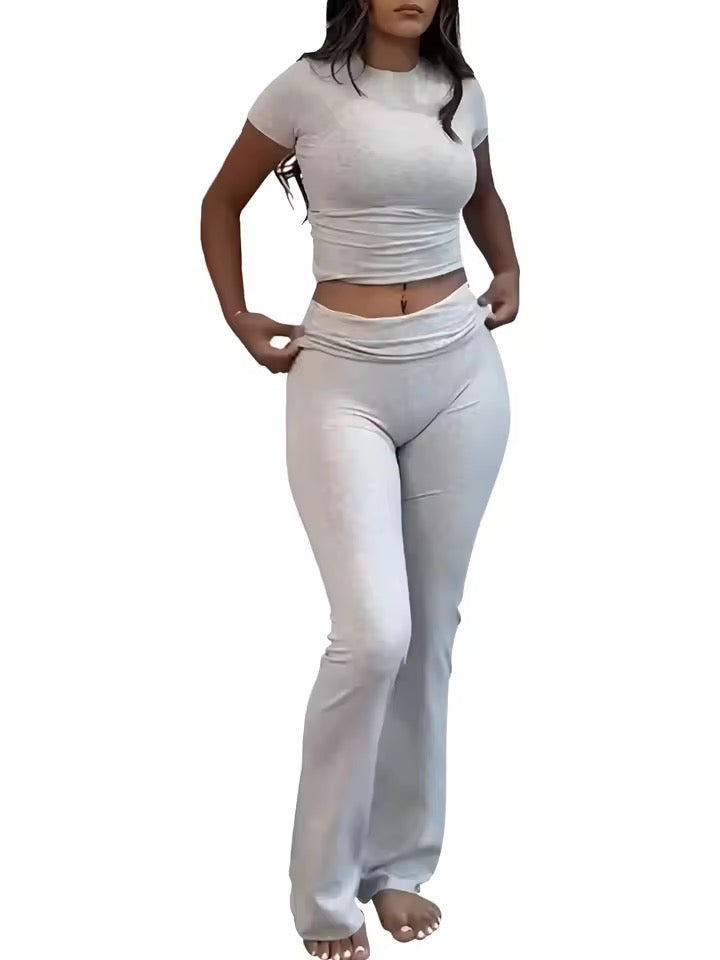 Ensemble Crop Top Pantalon Évasé